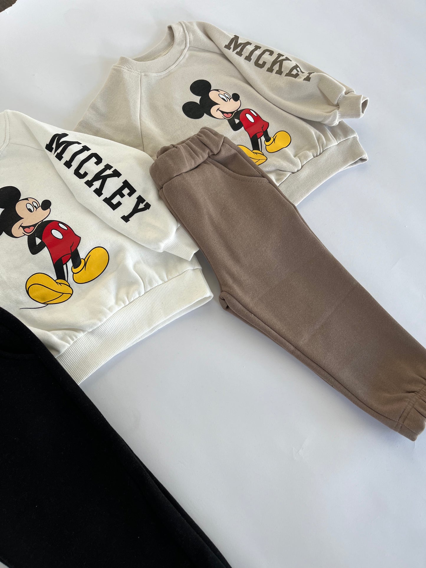 Mickey Accent Sleeve Set